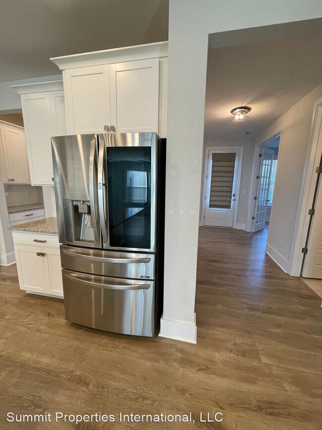 Building Photo - 3 br, 3 bath House - 2400 Gaston Day Schoo...