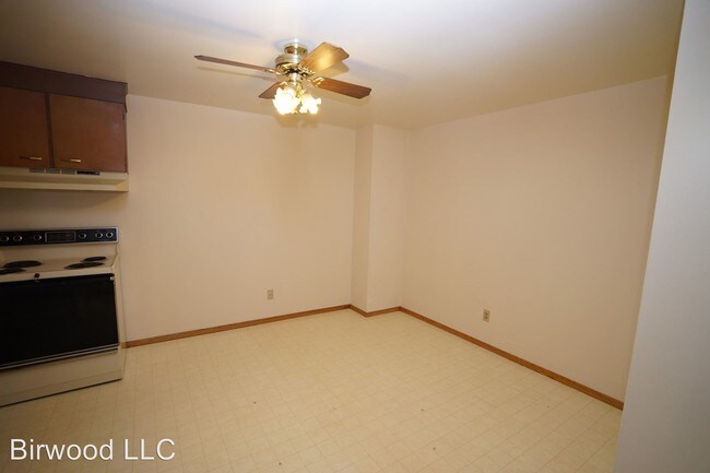 Building Photo - 1134 Petra Pl