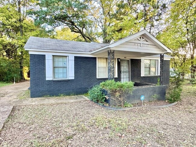 Photo - 655 Granada Rd House