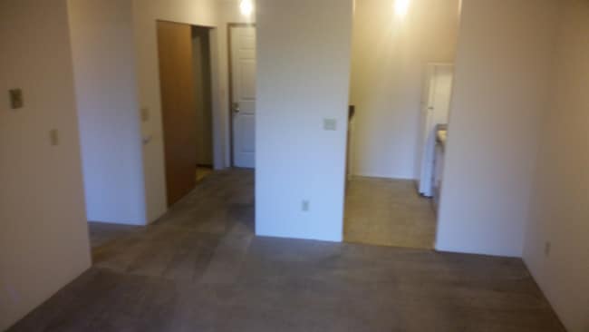 Building Photo - 10522 Lake City Way NE