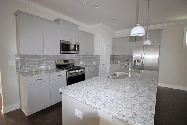 Foto del edificio - 520 Grove Field Ct NW
