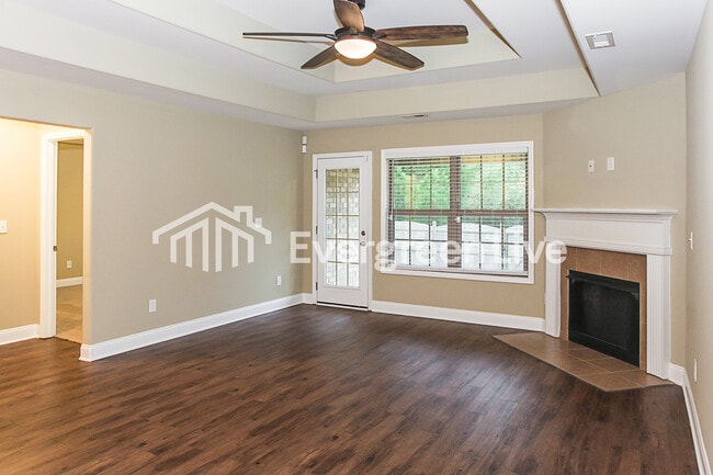 Building Photo - 3013 Monterey Dr SW