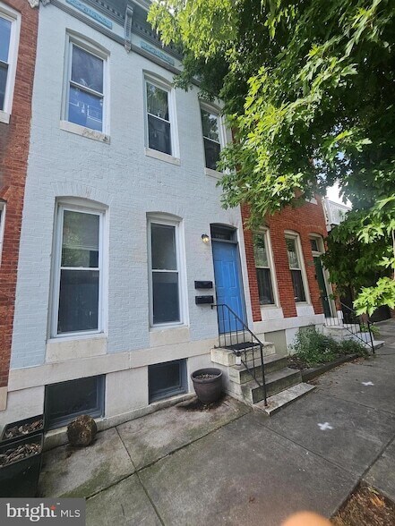Foto principal - 2215 E Fairmount Ave