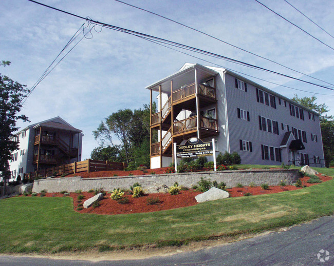 Foto del edificio - Dudley Heights Condos