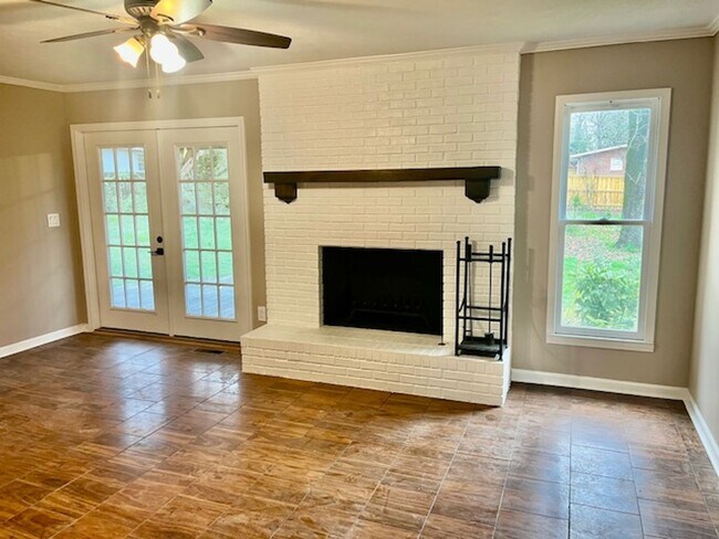 Foto del edificio - 32 Donley Dr NW