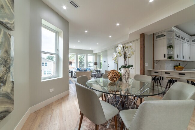 Foto del edificio - 4730 W Grace St