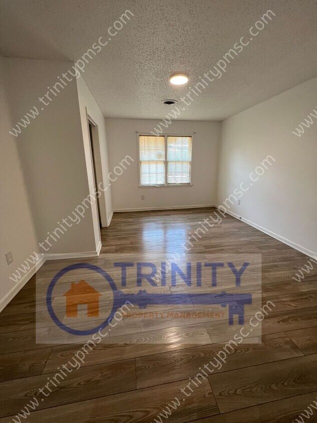 Foto principal - Experience the Charm of Newly Renovated Li...