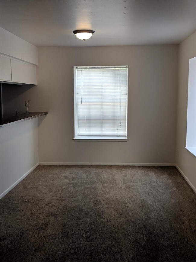 Building Photo - 6327 Calder Ave