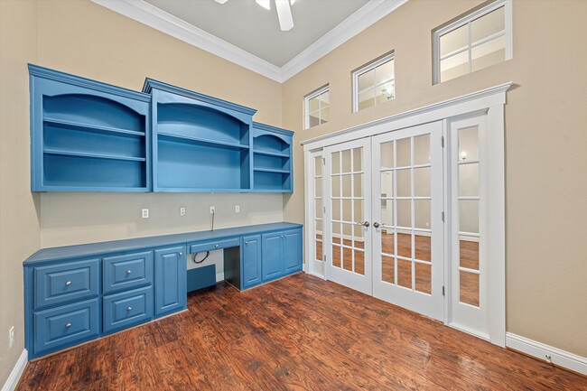 Building Photo - 15008 Dripping Springs Ct