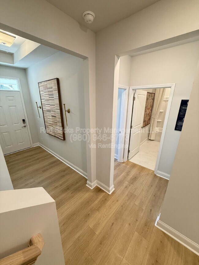 Foto del edificio - 1014 Mapletree Ln
