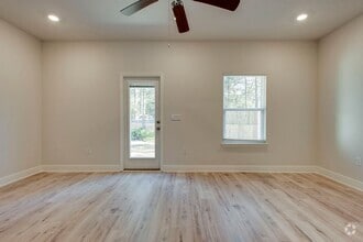 Building Photo - 67 Sandhill Pines Dr