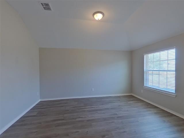 Building Photo - 617 Chickadee Dr