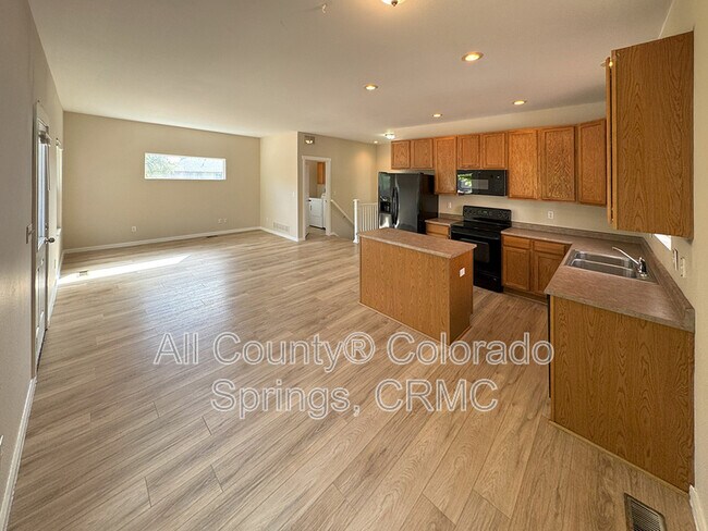 Foto del edificio - 1454 Flycatcher Ln