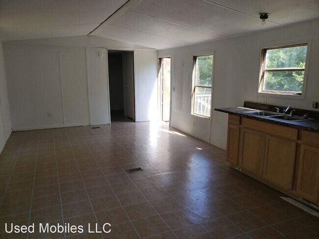 Foto del edificio - 2 br, 1 bath House - 353 Old Charleston Rd