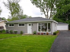 Building Photo - 355 N 2nd Ave