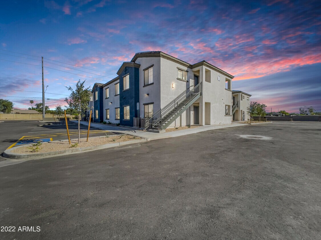 Foto principal - 17444 N 32nd St