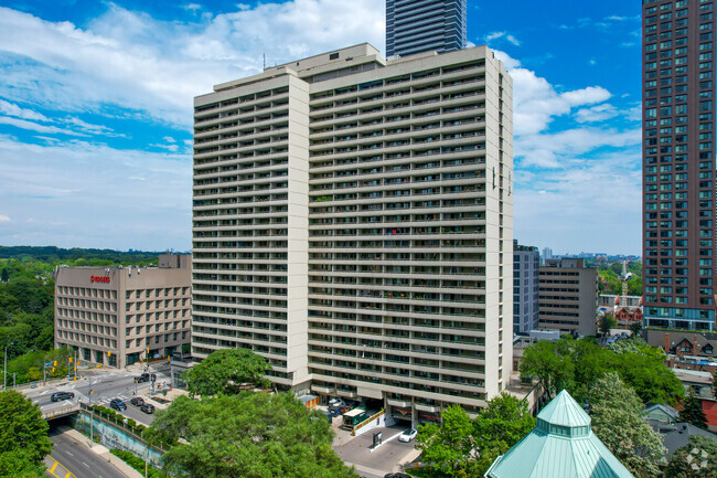 Building Photo - Huntley Apartments