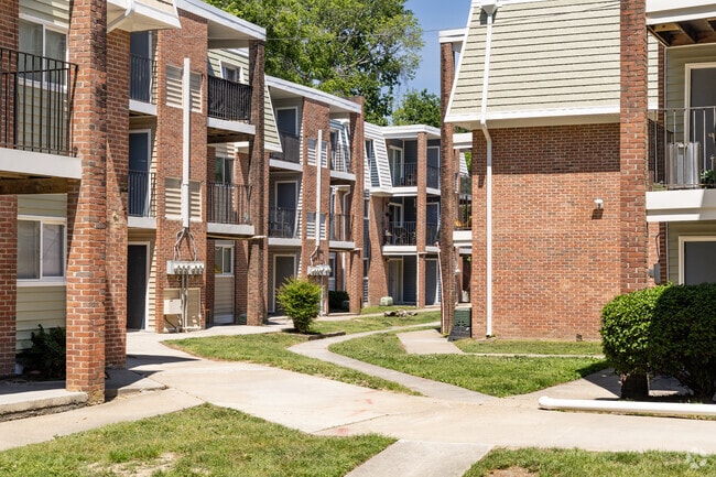 Building Photo - Flats at Newport Crossing