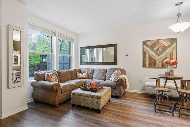 Foto del edificio - 680 N 2nd St