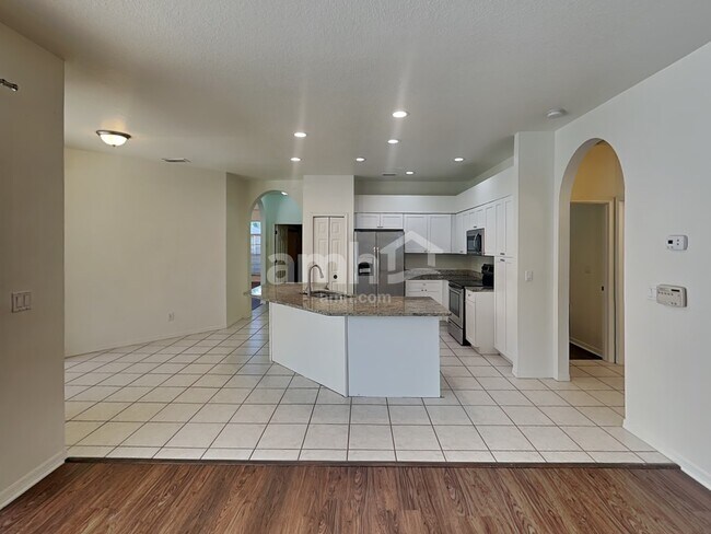 Building Photo - 9303 Heritage Oak Ct