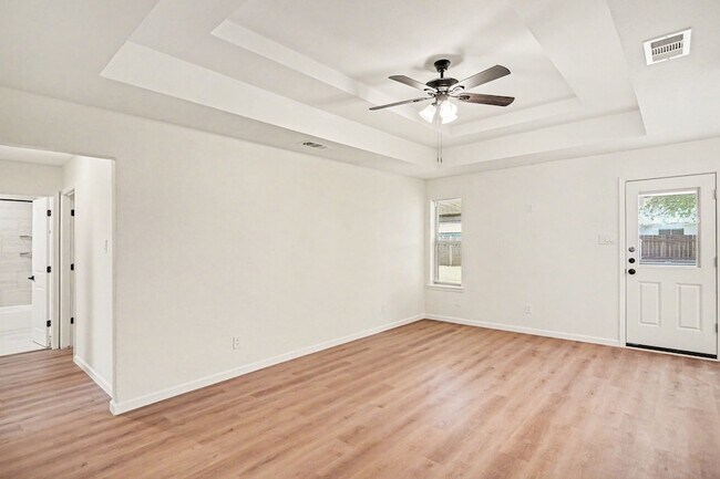 Foto del edificio - 772 Hampshire Dr