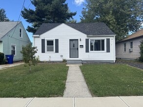 Building Photo - 13506 Bennington Ave