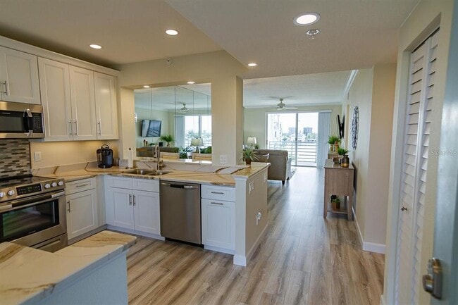 Foto del edificio - 7974 Sailboat Key Blvd S