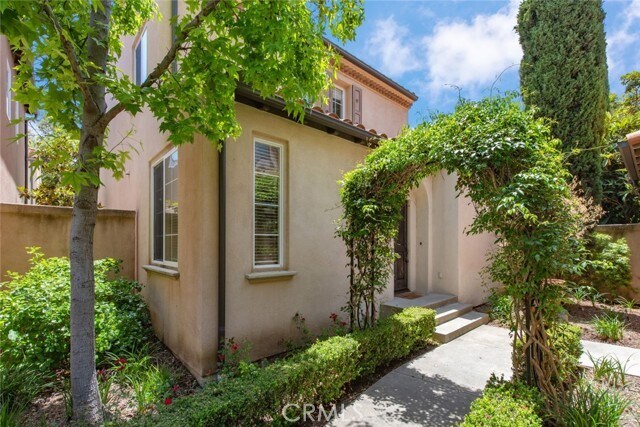 Building Photo - 82 Chantilly