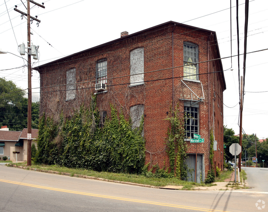 Building Photo - 300 Brookstown Ave