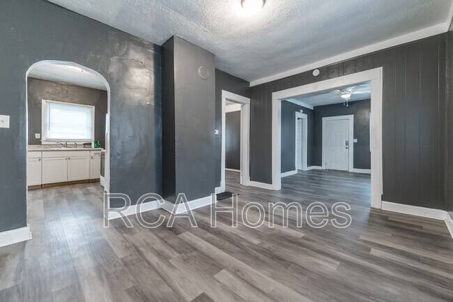 Photo - 3319 W 9th St House