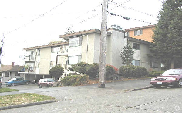 Building Photo - The Chantrece Apartments