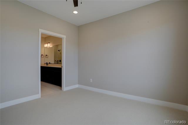 Foto del edificio - 15580 W Warren Ave