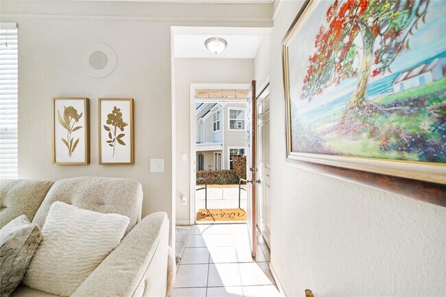 Foto del edificio - 6435 Manhattan Village Ave