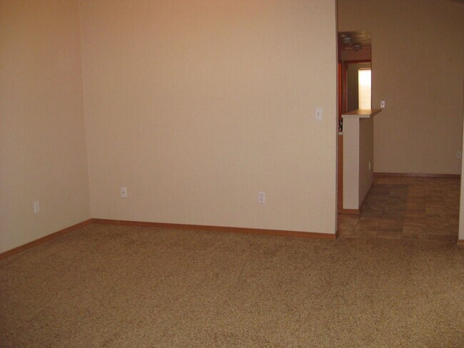 Foto del edificio - 2-Bedroom Duplex in Prime Corvallis Location!