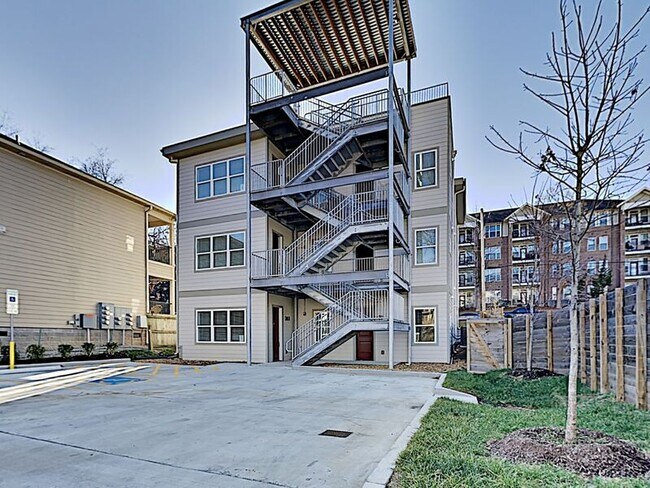 Foto del edificio - 805 Bradford Ave