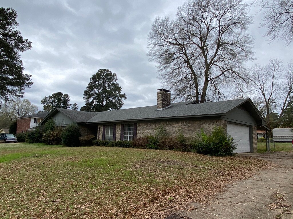 Foto del edificio - 3 Ponderosa Dr