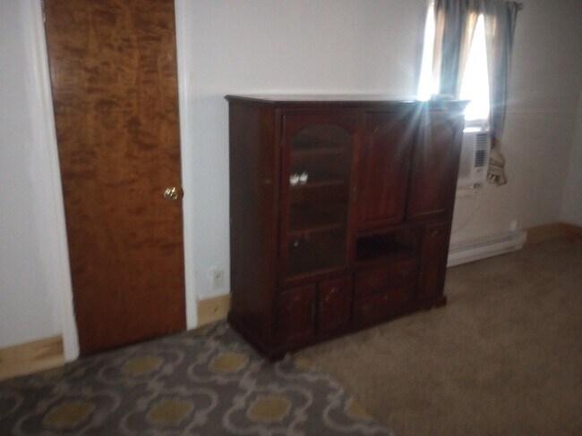 Foto del edificio - 3 Bedroom 1 Bathroom