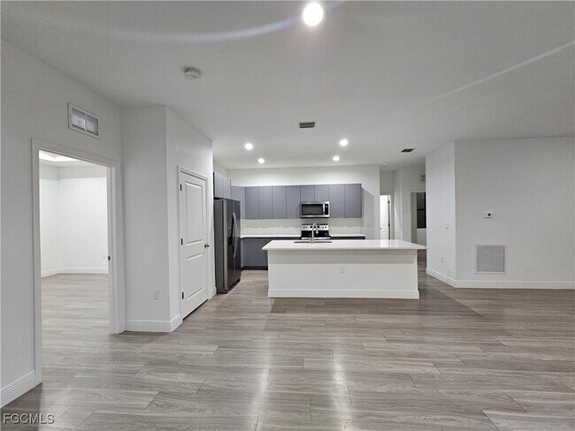 Foto del edificio - 5002 Gramercy Rd