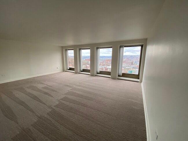 Building Photo - City View Apartments