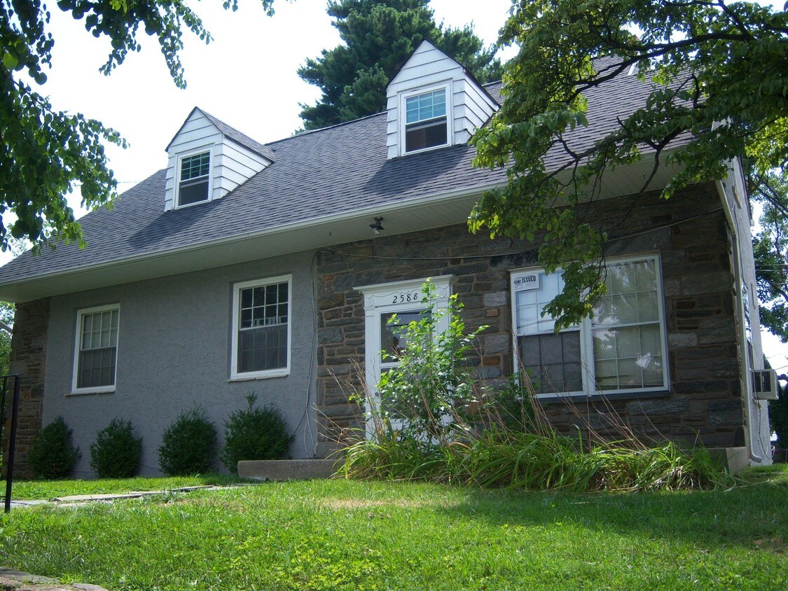 2588 Radcliffe Rd, Broomall, PA 19008 Apartments in Broomall, PA