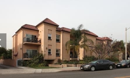 Building Photo - 303 W Verdugo Ave