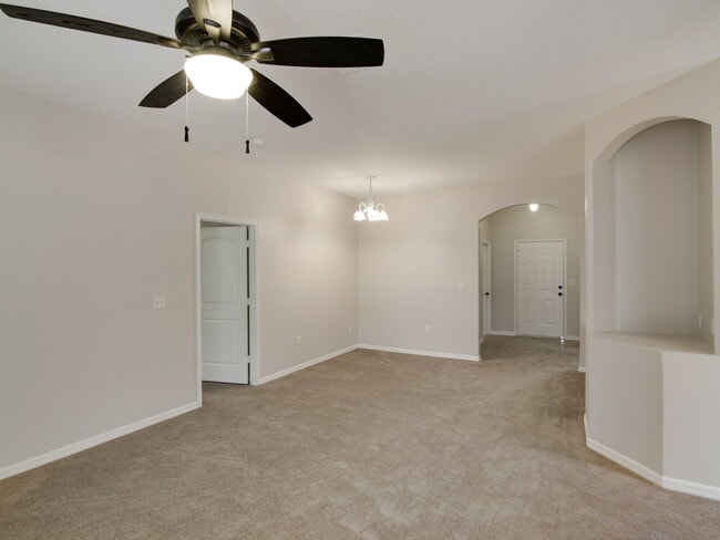Building Photo - 3703 Cinnamon Fern Loop