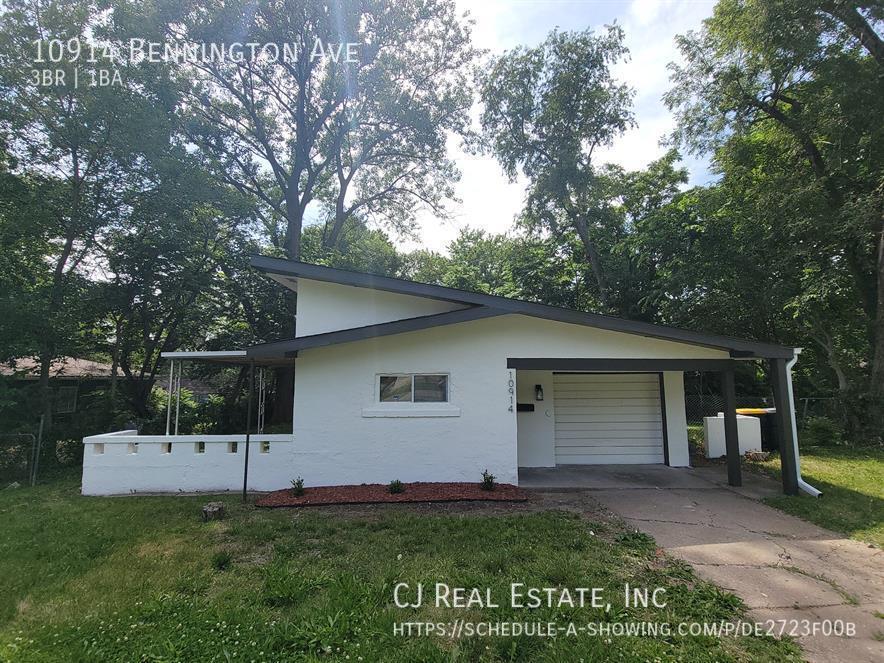 Primary Photo - 10914 Bennington Ave