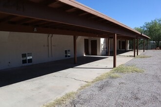 Building Photo - 4241 Plaza Oro Loma