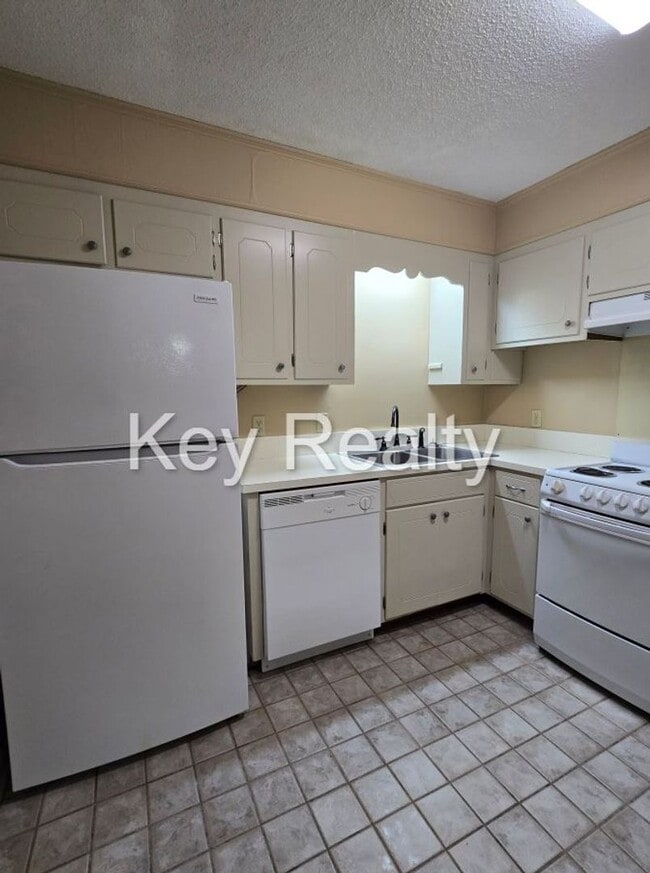 Building Photo - 4502 Parliament Dr