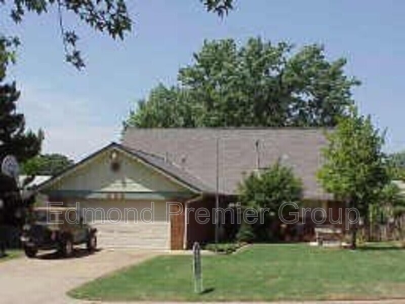 629 Reynolds Rd, Edmond, OK 73013 House Rental in Edmond, OK