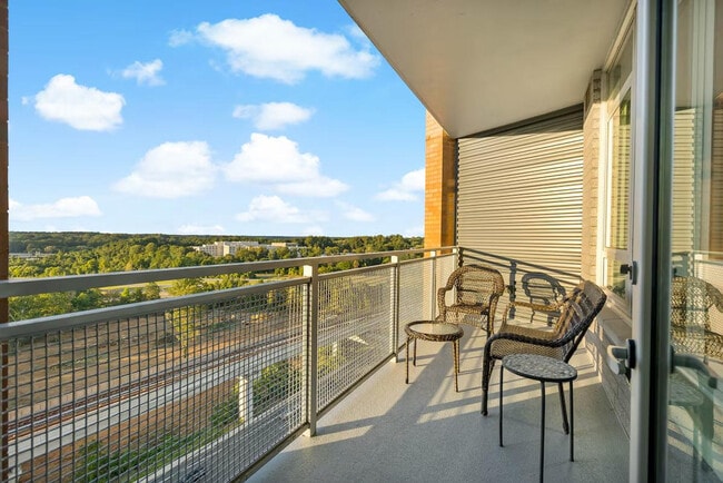 Foto del edificio - 1585 Anderson Rd