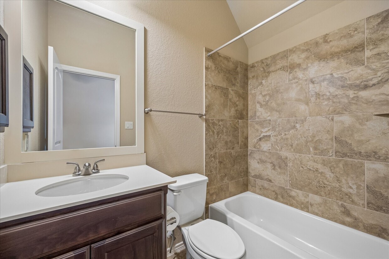 Foto del edificio - 2919 Rivermist Ln