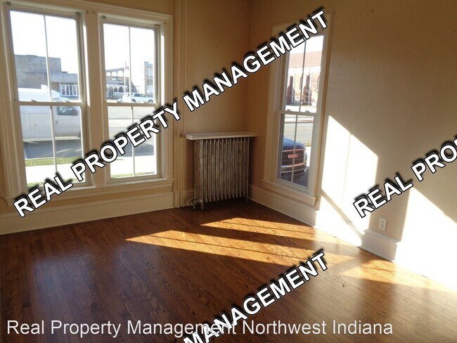 Foto del edificio - 1 br, 1 bath House - 139 Center Street #2