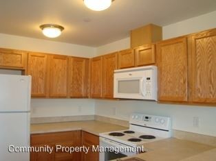 Building Photo - 1471 SE Willow Dr